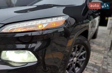 Внедорожник / Кроссовер Jeep Cherokee 2013 в Киеве