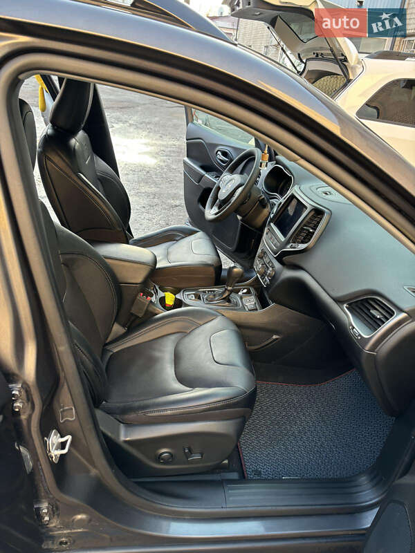 Позашляховик / Кросовер Jeep Cherokee 2022 в Хмельницькому