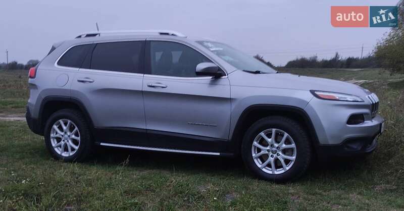 Внедорожник / Кроссовер Jeep Cherokee 2017 в Полтаве