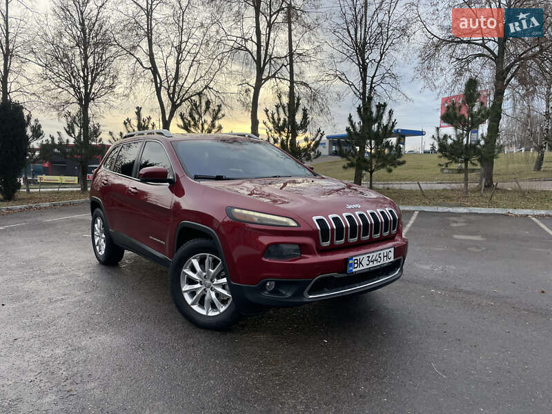 Внедорожник / Кроссовер Jeep Cherokee 2014 в Ровно