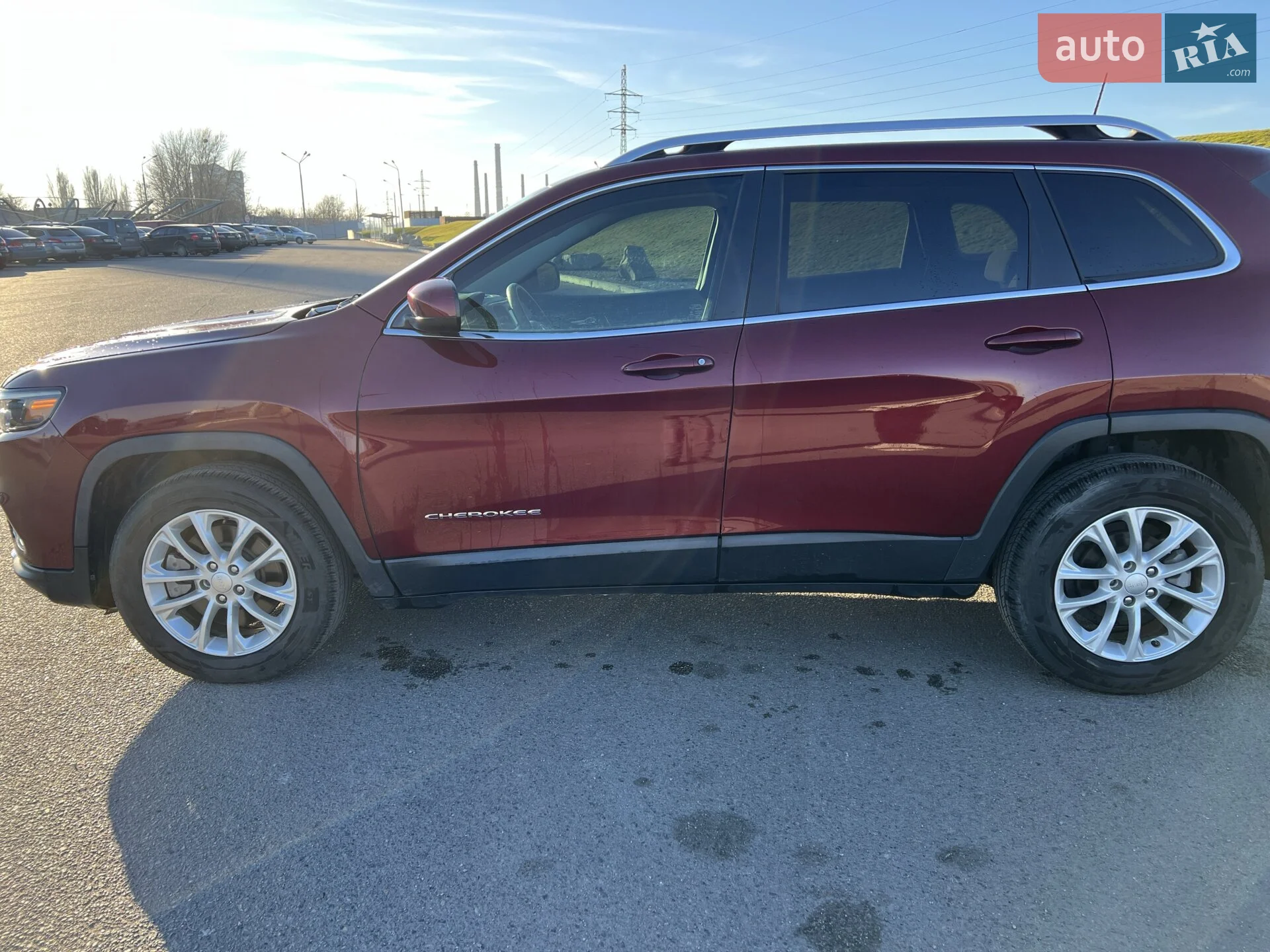 2019 Jeep Cherokee - мініатюра 14