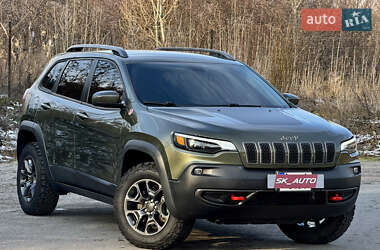 Внедорожник / Кроссовер Jeep Cherokee 2020 в Киеве