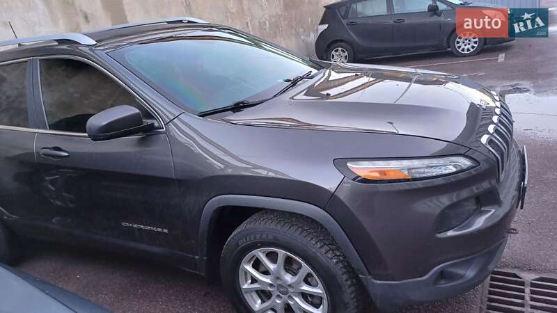 Позашляховик / Кросовер Jeep Cherokee 2016 в Києві