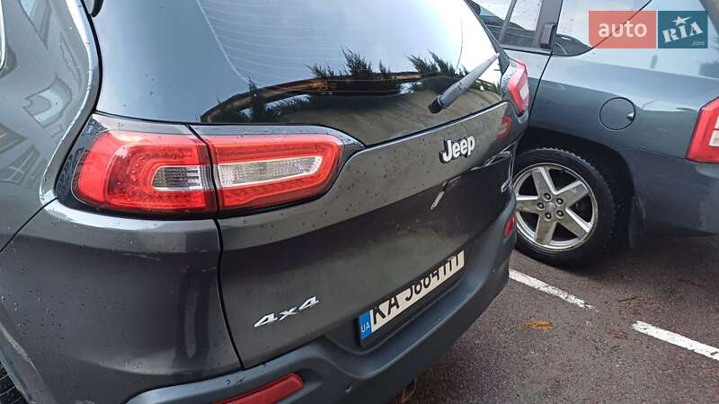 Позашляховик / Кросовер Jeep Cherokee 2016 в Києві