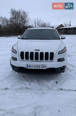 Позашляховик / Кросовер Jeep Cherokee 2015 в Луцьку