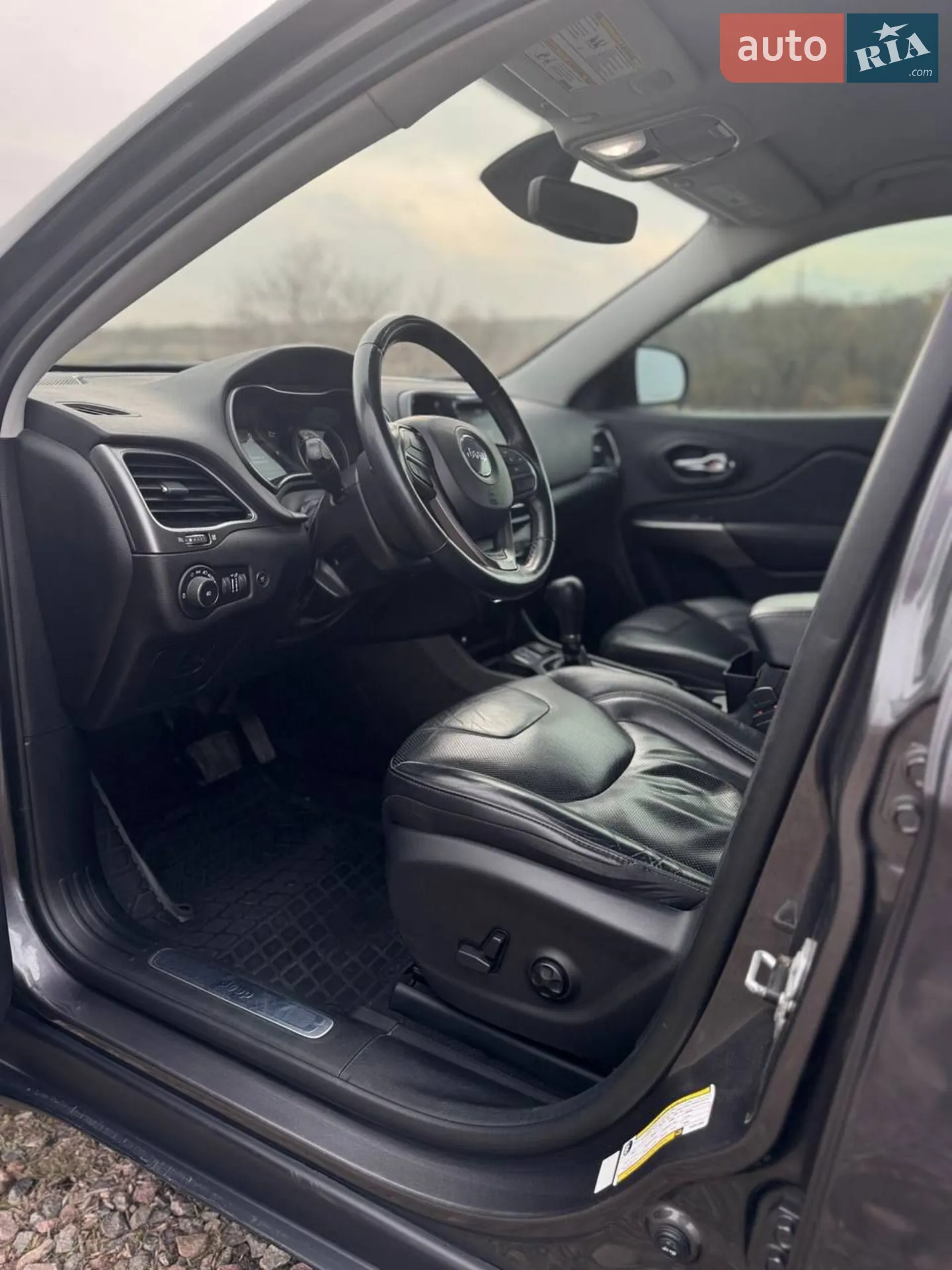 2018 Jeep Cherokee - мініатюра 13