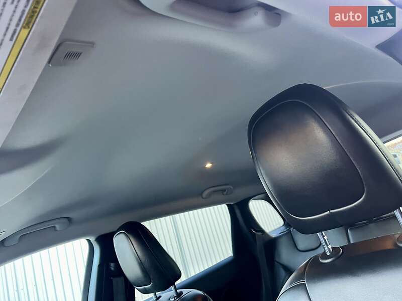 Позашляховик / Кросовер Jeep Cherokee 2019 в Львові