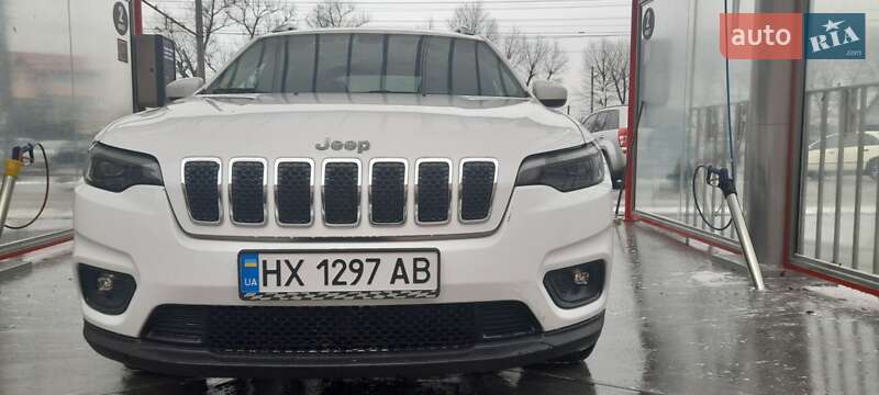 Внедорожник / Кроссовер Jeep Cherokee 2018 в Хмельницком