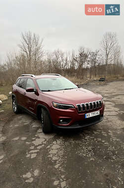 Внедорожник / Кроссовер Jeep Cherokee 2018 в 