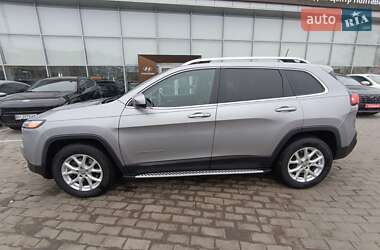 Позашляховик / Кросовер Jeep Cherokee 2017 в 