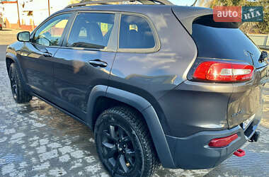 Внедорожник / Кроссовер Jeep Cherokee 2015 в Львове