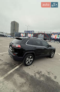 Внедорожник / Кроссовер Jeep Cherokee 2018 в Киеве