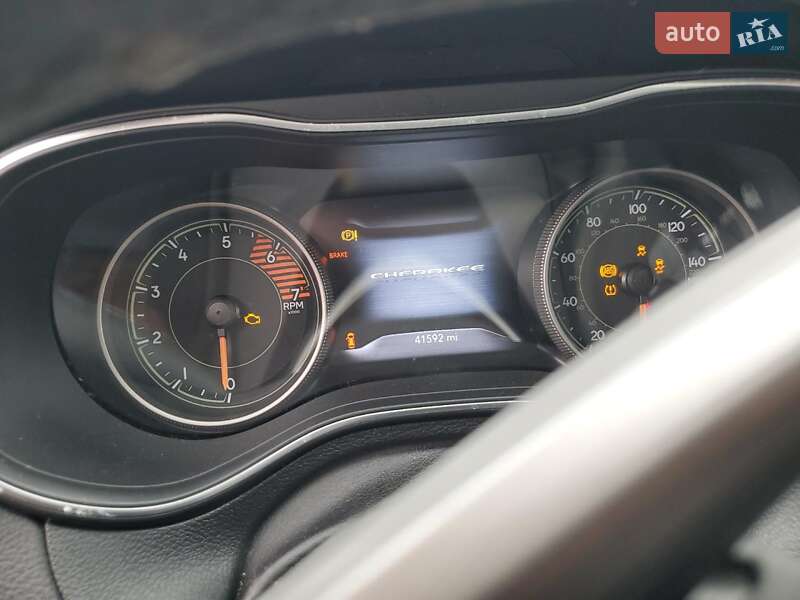 Внедорожник / Кроссовер Jeep Cherokee 2019 в Одессе