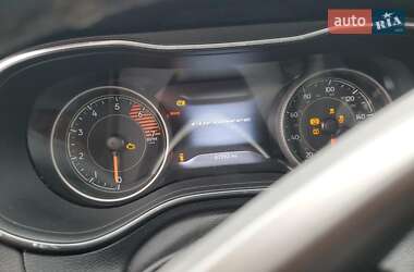 Внедорожник / Кроссовер Jeep Cherokee 2019 в 