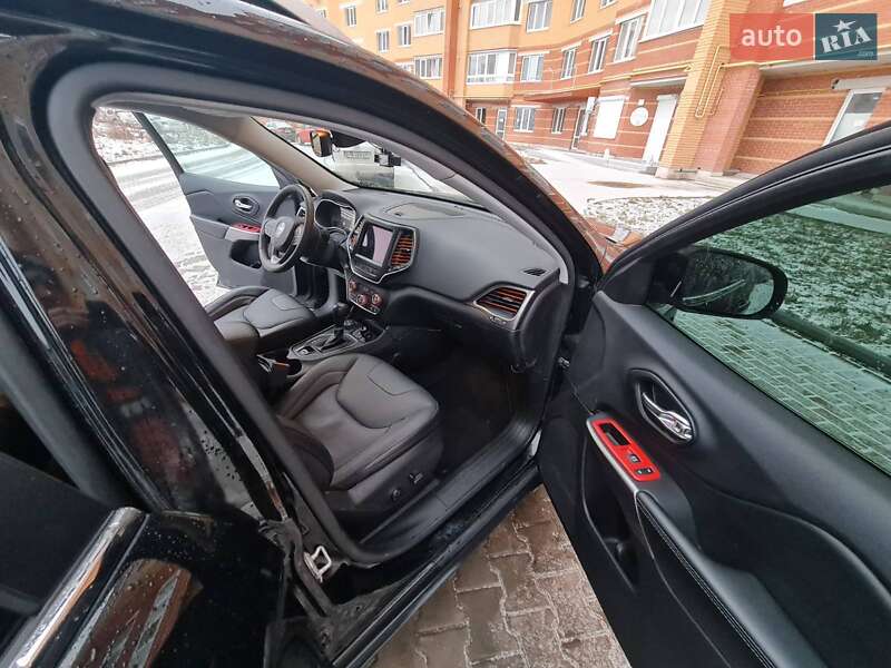 Позашляховик / Кросовер Jeep Cherokee 2021 в Тернополі