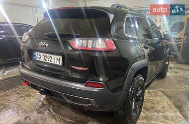 Позашляховик / Кросовер Jeep Cherokee 2018 в Краснограді