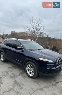 Внедорожник / Кроссовер Jeep Cherokee 2015 в 