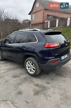 Внедорожник / Кроссовер Jeep Cherokee 2015 в 