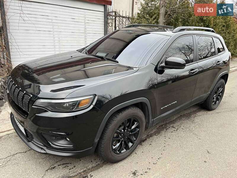 Внедорожник / Кроссовер Jeep Cherokee 2019 в 
