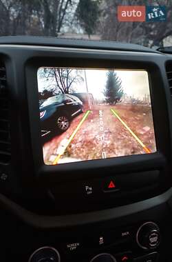 Позашляховик / Кросовер Jeep Cherokee 2016 в 