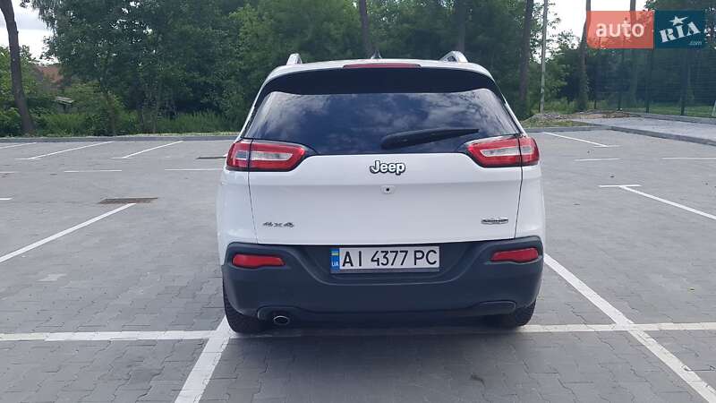 Внедорожник / Кроссовер Jeep Cherokee 2015 в Ирпене