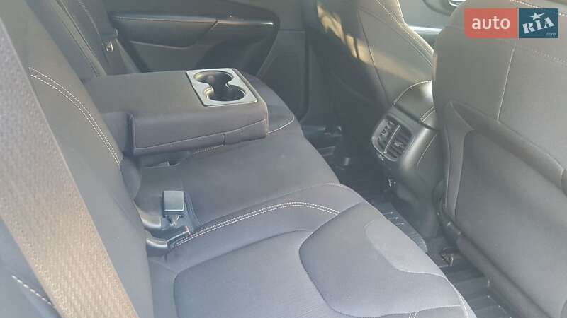 Внедорожник / Кроссовер Jeep Cherokee 2015 в Ирпене