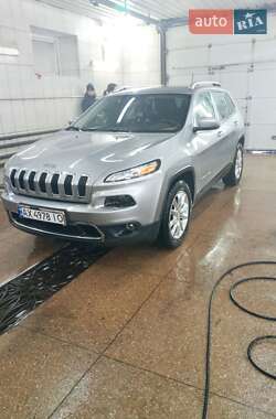 Внедорожник / Кроссовер Jeep Cherokee 2015 в 