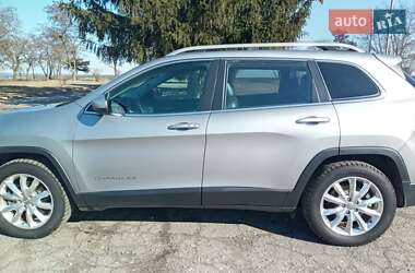 Внедорожник / Кроссовер Jeep Cherokee 2015 в 