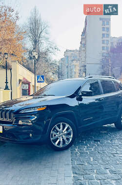 Внедорожник / Кроссовер Jeep Cherokee 2014 в 