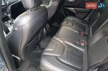 Внедорожник / Кроссовер Jeep Cherokee 2020 в 
