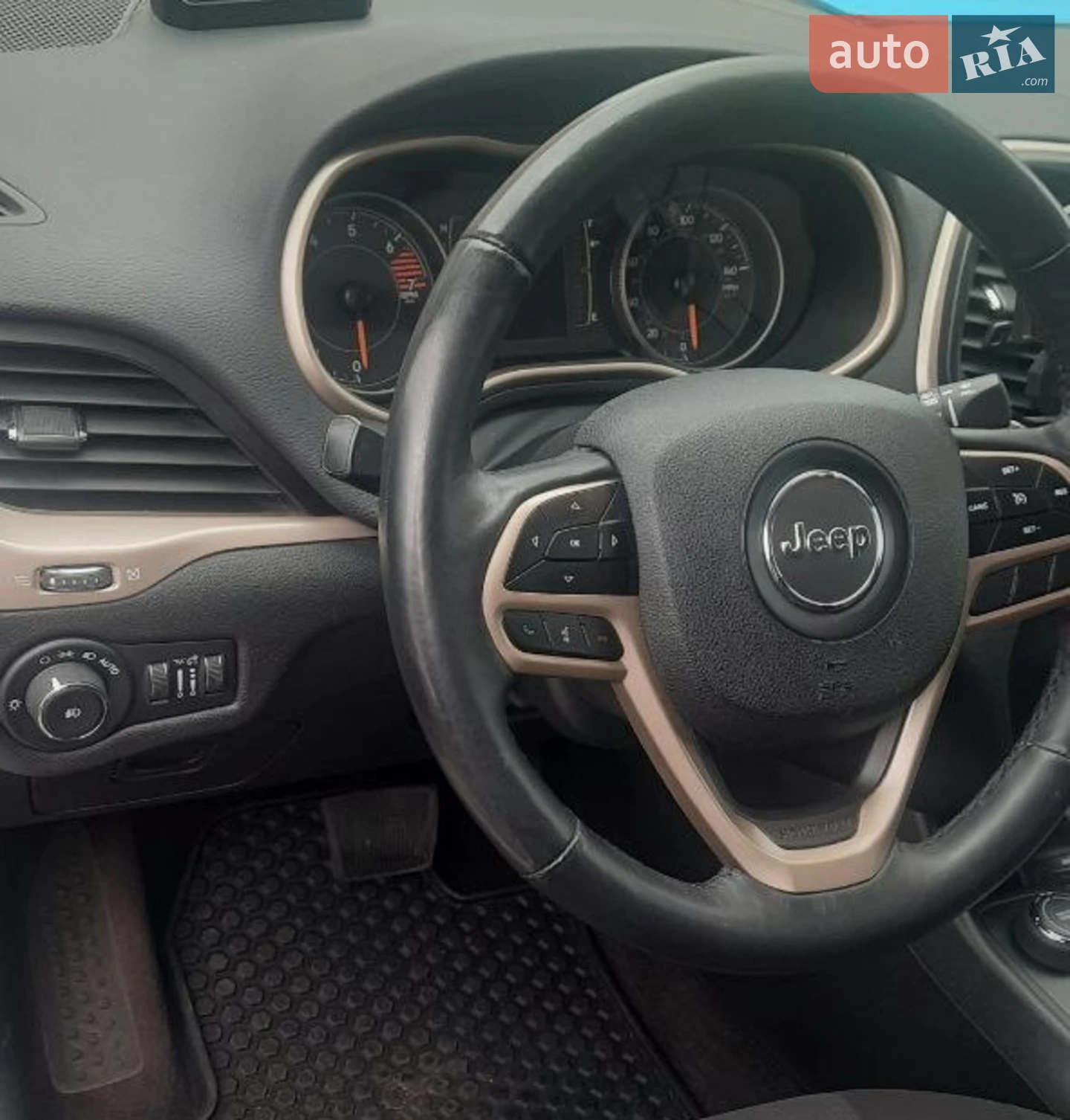 2017 Jeep Cherokee - мініатюра 10