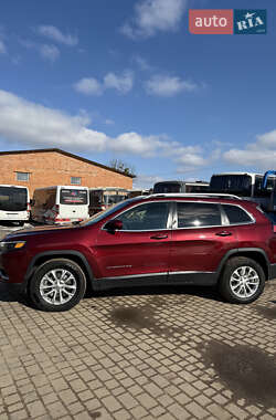 Внедорожник / Кроссовер Jeep Cherokee 2018 в 