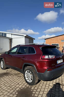 Внедорожник / Кроссовер Jeep Cherokee 2018 в 
