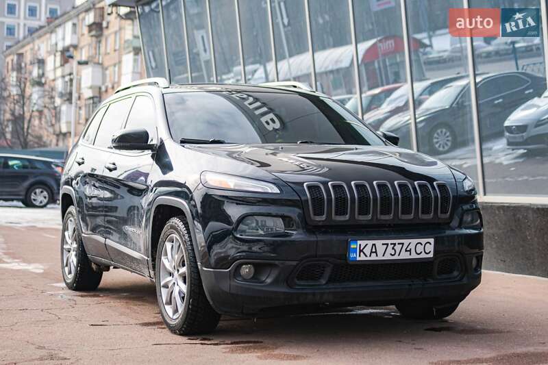 Внедорожник / Кроссовер Jeep Cherokee 2017 в Киеве