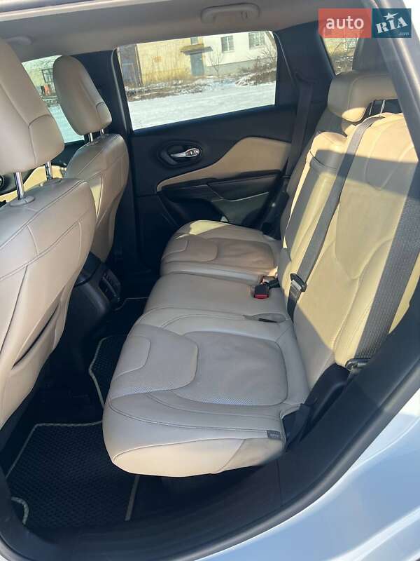 Позашляховик / Кросовер Jeep Cherokee 2014 в Сумах фото 32 Позашляховик / Кросовер Jeep Cherokee 2014 в Сумах