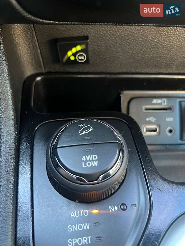 Позашляховик / Кросовер Jeep Cherokee 2014 в Сумах фото 33 Позашляховик / Кросовер Jeep Cherokee 2014 в Сумах