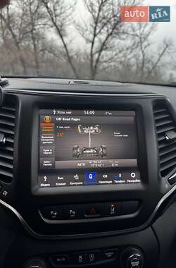 Внедорожник / Кроссовер Jeep Cherokee 2018 в 