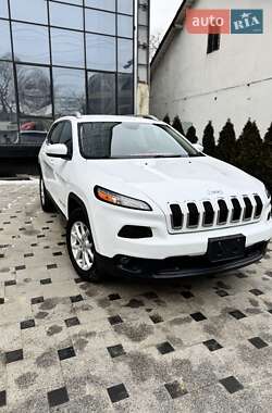 Внедорожник / Кроссовер Jeep Cherokee 2016 в Кицмани