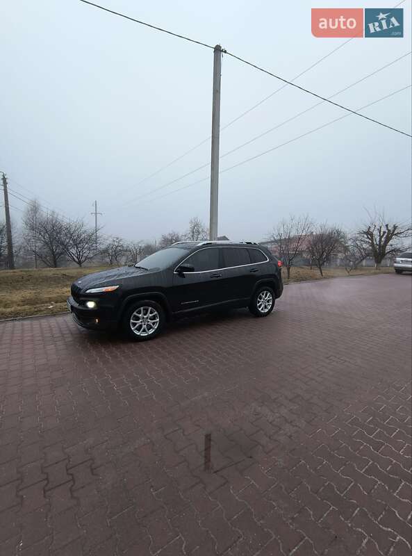 Внедорожник / Кроссовер Jeep Cherokee 2014 в Хмельницком