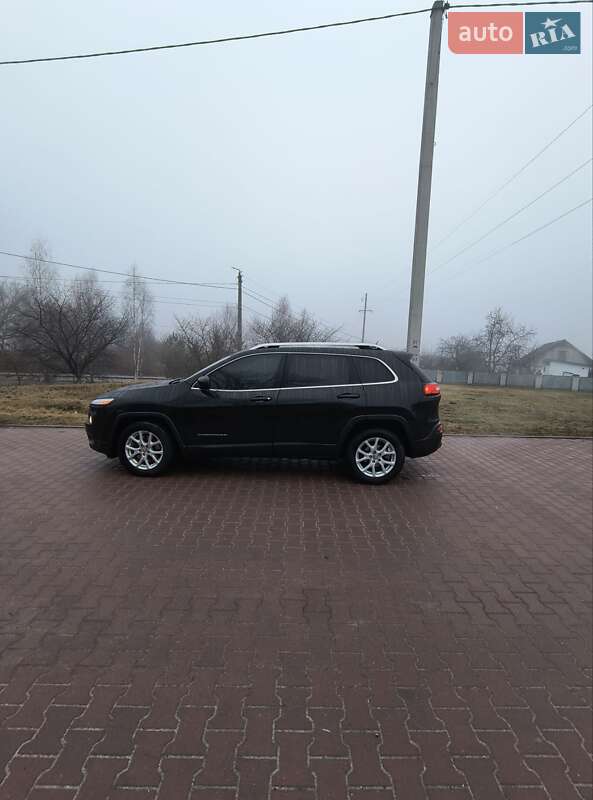 Внедорожник / Кроссовер Jeep Cherokee 2014 в Хмельницком