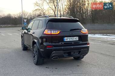 Внедорожник / Кроссовер Jeep Cherokee 2019 в 