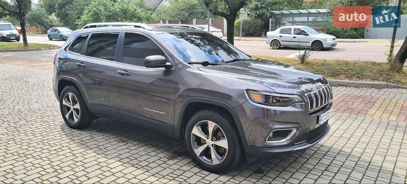Внедорожник / Кроссовер Jeep Cherokee 2019 в Ивано-Франковске