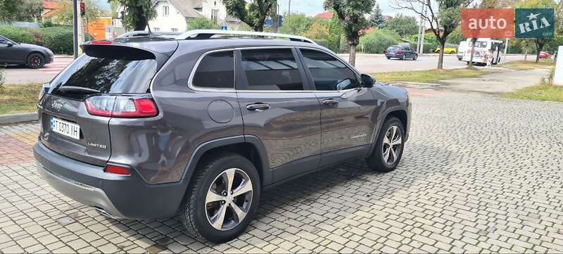 Внедорожник / Кроссовер Jeep Cherokee 2019 в Ивано-Франковске