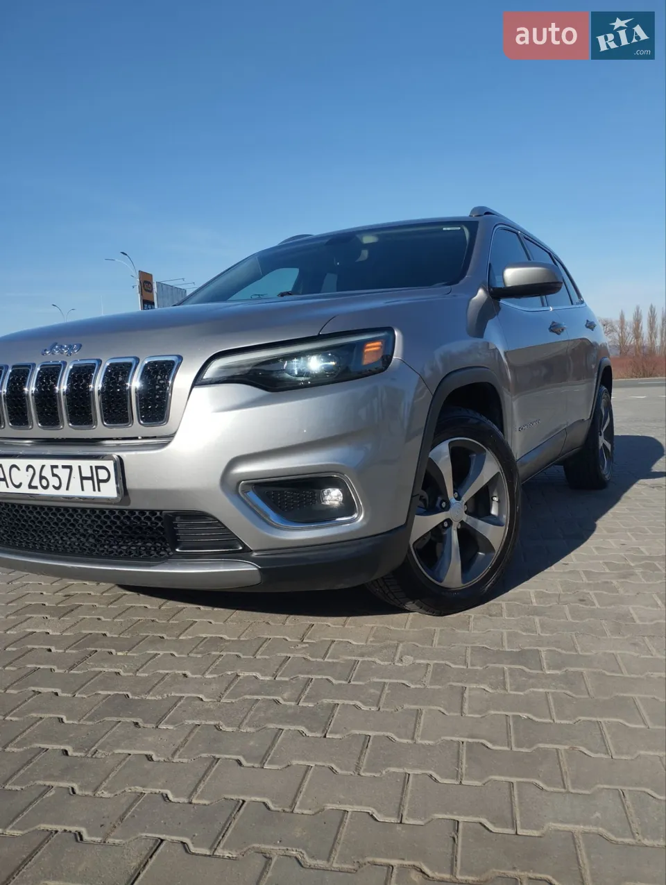 2019 Jeep Cherokee - мініатюра 28