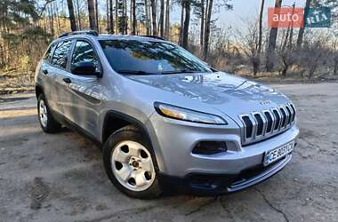 Внедорожник / Кроссовер Jeep Cherokee 2015 в 
