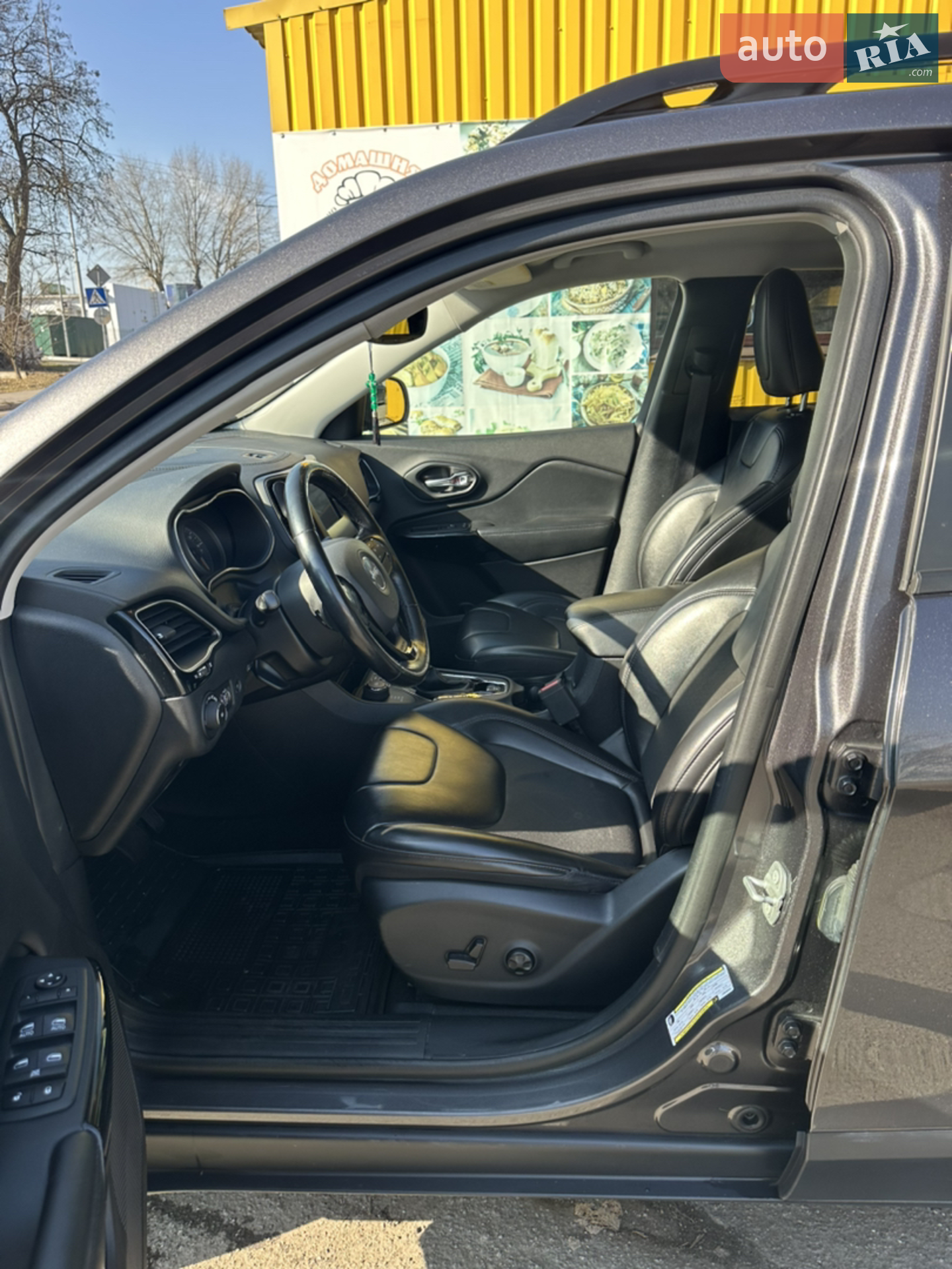 2019 Jeep Cherokee - мініатюра 8