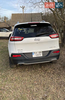 Позашляховик / Кросовер Jeep Cherokee 2015 в 