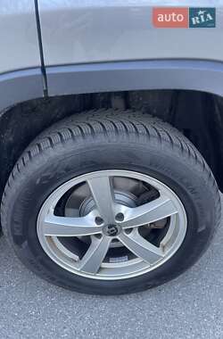 Внедорожник / Кроссовер Jeep Cherokee 2015 в 