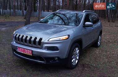 Внедорожник / Кроссовер Jeep Cherokee 2015 в Дубно