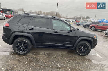 Внедорожник / Кроссовер Jeep Cherokee 2021 в 